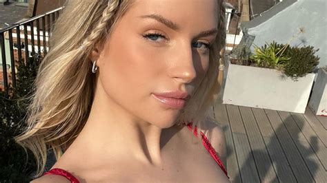 lottie moss onlyfans|Lottie Moss Sie zeigt ihr Gesicht nach misslungener。